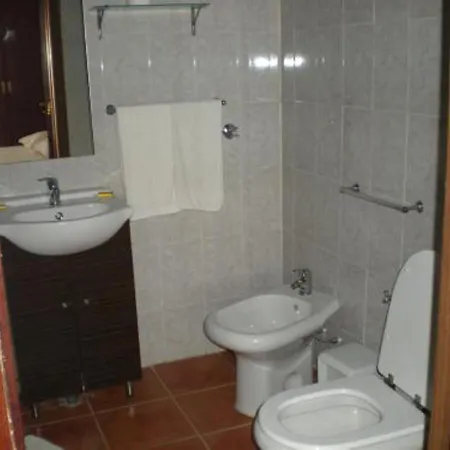 O Rocha * Paredes do Rio
